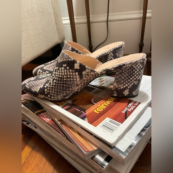 J. Crew Snakeskin Mule, size 8.5 - Picture 13 of 15